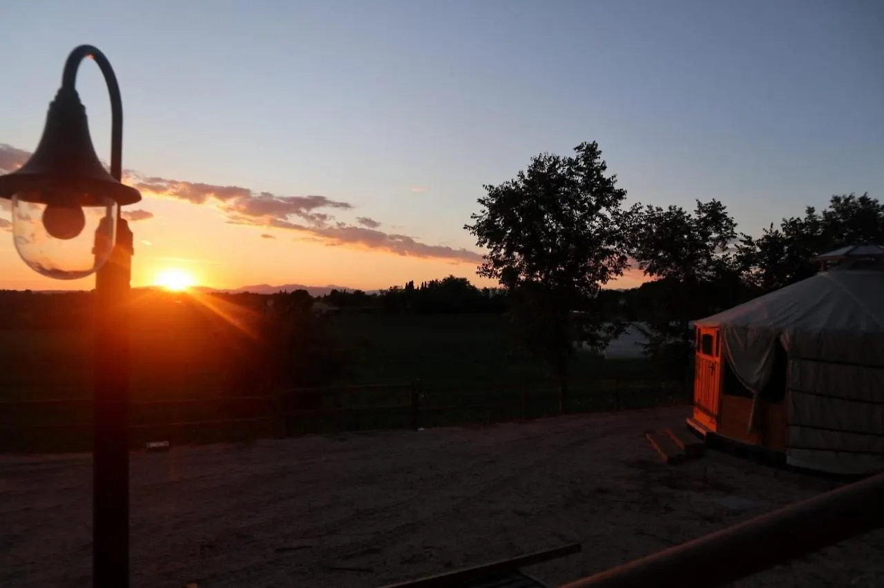 Atman Glamping Yurta Hotel Monzambano